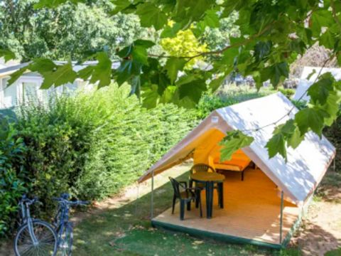 TENTE 2 personnes - Tente Canada Treck 7m² / 1 chambre - terrasse couverte (sans sanitaires privatifs)