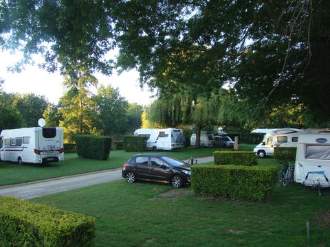 Camping du Gué Saint-Léonard - Camping Mayenne - Image N°8