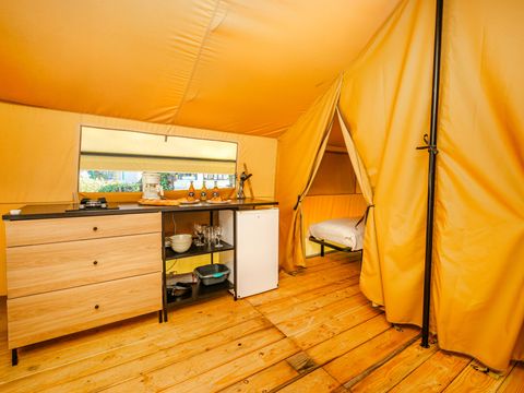 TENTE TOILE ET BOIS 4 personnes - Tente Lodge 10 + 20 m² - 2 chambres / sans sanitaires