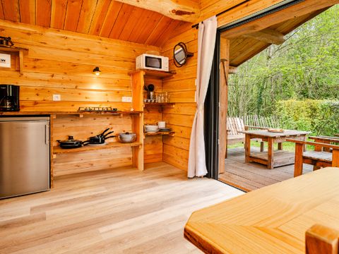 HÉBERGEMENT INSOLITE 4 personnes - La maison des mineurs - 2 chambres - sans sanitaires