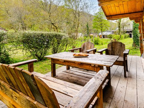HÉBERGEMENT INSOLITE 4 personnes - La maison des mineurs - 2 chambres - sans sanitaires