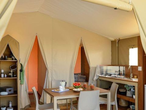 TENTE TOILE ET BOIS 5 personnes - Wood Lodge - 2 chambres - sans sanitaires 5 pers.