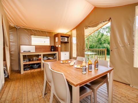 TENTE TOILE ET BOIS 5 personnes - Wood Lodge - 2 chambres - sans sanitaires 5 pers.