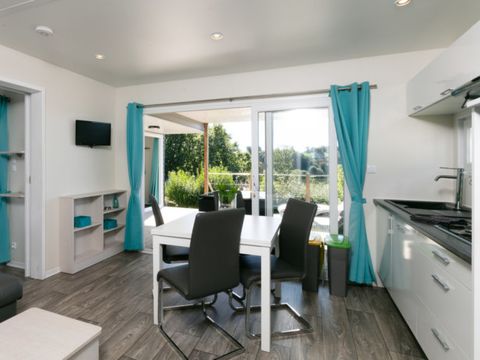 Mobilhome 4 personnes - Premium - 2 chambres - 2 sdb - SPA