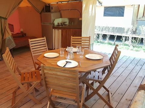 TENTE TOILE ET BOIS 5 personnes - LODGE TOILE sans sanitaires