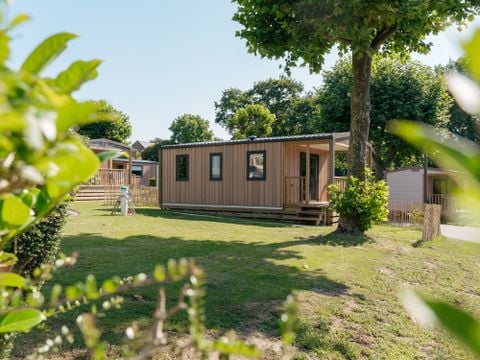 MOBILHOME 4 personnes - Confort 24.2 m² - 2 chambres - Terrasse intégrée