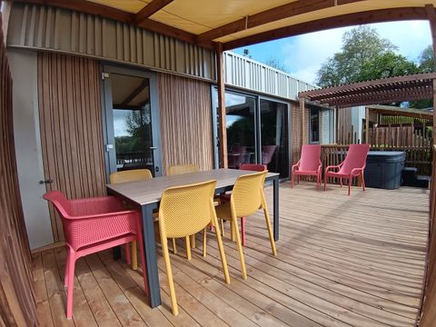 MOBILHOME 4 personnes - NEW// Villa de la Rance Prestige 36m² - 2 chambres - 2 salles de bain - SPA - Terrasse couverte