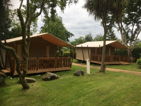 Tente en toile et en bois 4 personnes - LODGE 2 chambres/ SANS sanitaires