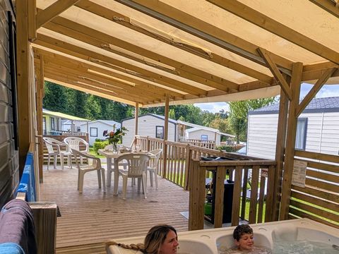 Mobilhome 6 personnes - PREMIUM - 3 chambres - Jacuzzi