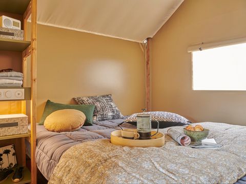 Tente en toile et en bois 5 personnes - Lodge confort
