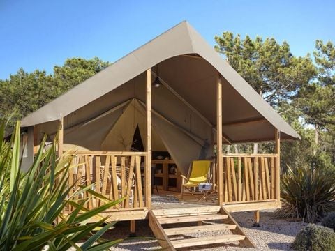 Tente en toile et en bois 5 personnes - Lodge confort