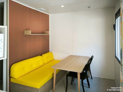 MOBILHOME 2 personnes - Mobil-Home Confort 22m² - 1 chambre + terrasse semi-couverte 12m² + TV + Clim -