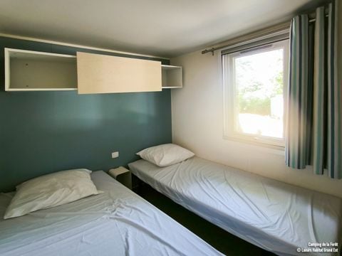 MOBILHOME 4 personnes - Standard 32m² - 2 chambres + terrasse couverte 12m²