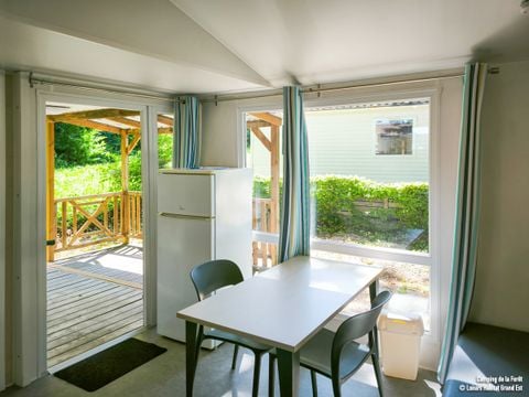 MOBILHOME 4 personnes - Standard 32m² - 2 chambres + terrasse couverte 12m²
