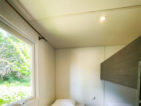 MOBILHOME 4 personnes - Confort 32m² - 2 chambres + terrasse + TV + Clim -