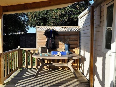 MOBILHOME 4 personnes - ALOHA 25m² - 2 chambres + terrasse couverte