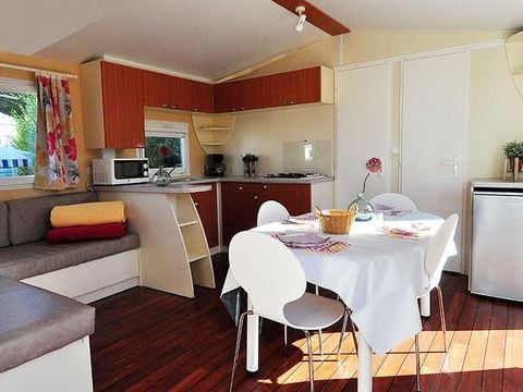 MOBILHOME 4 personnes - FLORES 31m² - 2 chambres + terrasse couverte
