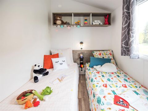 MOBILHOME 4 personnes - "BAHIA Confort +" 27m² - 2 chambres - Terrasse couverte - Lave vaisselle