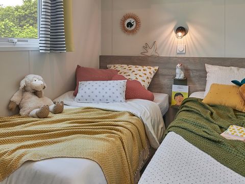 Mobilhome 4/6 personnes - "BAHIA - MODULO Confort +" - 27m² - 2 chambres - Terrasse couverte