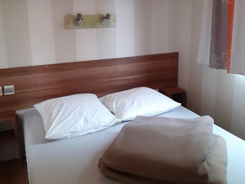 MOBILHOME 4 personnes - OPHEA TC - 2 chambres + terrasse