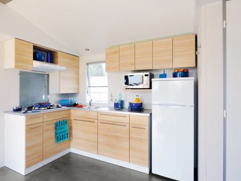 MOBILHOME 4 personnes - Confort 30m² (2 chambres) + Terrasse + TV