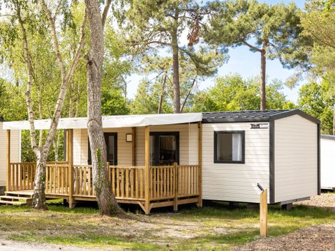 MOBILHOME 6 personnes - Premium 40m² (3 chambres) - 2 salles de bain + Terrasse + TV + lave-vaisselle