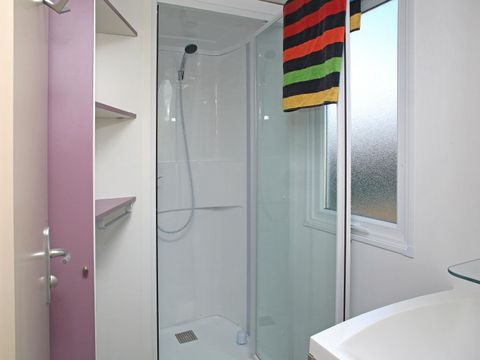 MOBILHOME 8 personnes - Confort 4 chambres 8 Pers avec terrasse