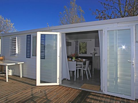 MOBILHOME 8 personnes - Confort 4 chambres 8 Pers avec terrasse