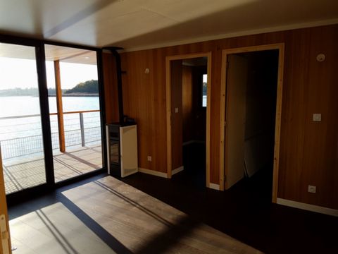 HÉBERGEMENT INSOLITE 6 personnes - Nénuphar