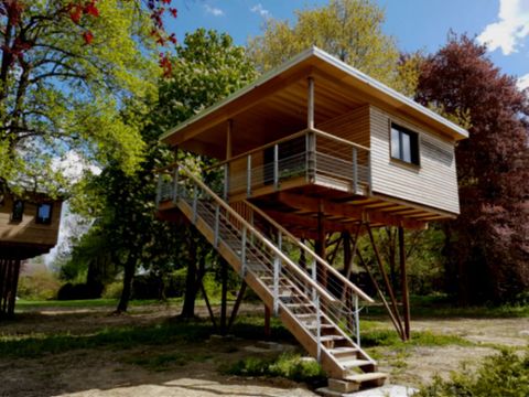 HÉBERGEMENT INSOLITE 6 personnes - Chênes