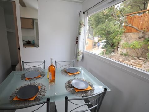 MOBILHOME 5 personnes - 2 chambres - 4/5 personnes 