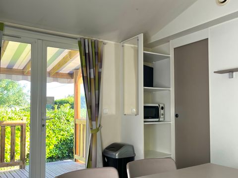 Mobilhome 4 personnes - 30-35 m² - 2 chambres avec terrasse