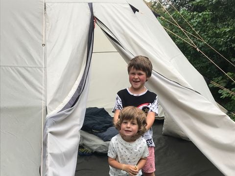 TENTE 2 personnes - 01-Tipi Davy Crockett 18m2 (1ch - 1/8pers.) + kit prêt à camper - prix pour 2 personnes
