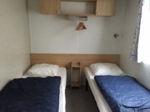 MOBILHOME 2 personnes - 02-Mobil-Home Mitoyen Standard 17m2 (1ch - 1 pers.) + TV + Clim - prix pour 2 personnes