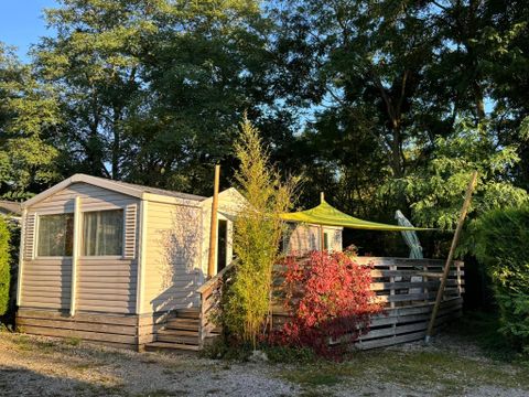 BUNGALOW 2 personnes - 14-Bungalow du Gorguet 40m2 (2ch -2/6pers.) + Jaccuzzi + Lits faits + serviette + kit boisson + TV - prix pour 2 personnes