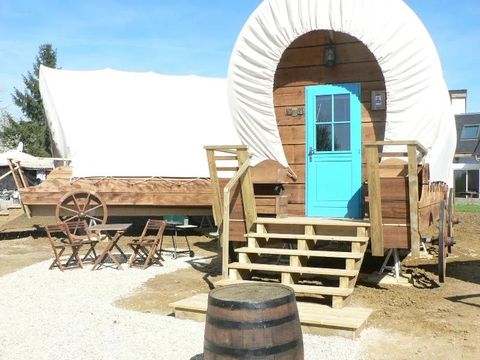 HÉBERGEMENT INSOLITE 2 personnes - Chariot de Pionnier, PMR