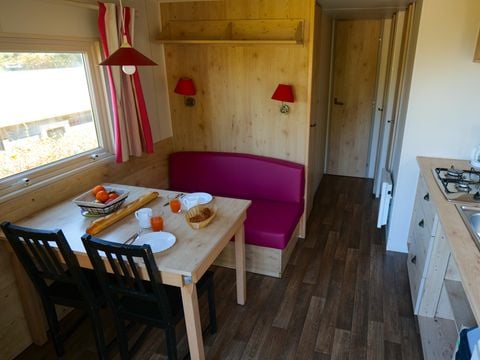 HÉBERGEMENT INSOLITE 4 personnes - Roulotte - 20 m² - 2 chambres vue mer