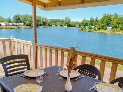 MOBILHOME 6 personnes - Confort Bord d'Etang TV - 3 chambres + terrasse
