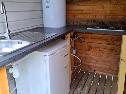 Emplacement - PREMIUM avec Sanitaires et espace cuisine privatifs
