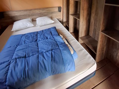 Tente en toile et en bois 5 personnes - LODGE LE CAREX Parcelle 16- 2 chambres 5 couchages