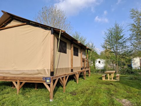 Tente en toile et en bois 5 personnes - LODGE LE CAREX Parcelle 16- 2 chambres 5 couchages