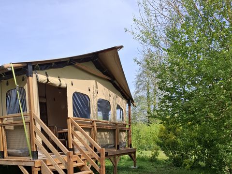 Tente en toile et en bois 5 personnes - LODGE LE CAREX Parcelle 16- 2 chambres 5 couchages