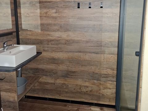 TENTE TOILE ET BOIS 5 personnes - LODGE LE CAREX Parcelle 16- 2 chambres 5 couchages