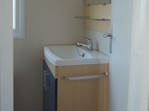 MOBILHOME 6 personnes - 3 chambres - TV - BBQ