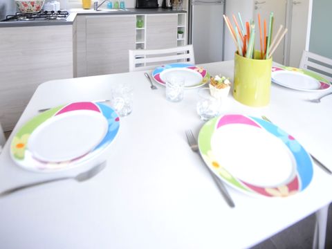 MOBILHOME 6 personnes - Confort plus 3 chambres Entre 30 et 35 m² -5ans