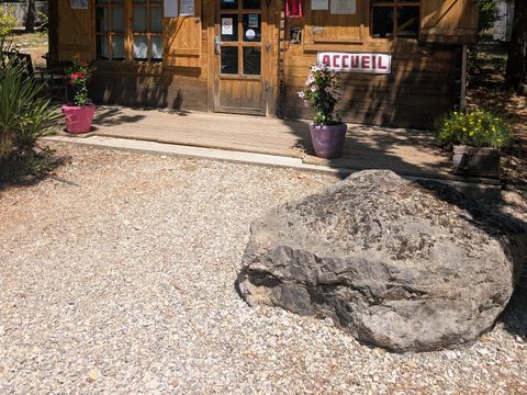 Flower Camping Jas du Moine - Camping Alpes-de-Haute-Provence - Image N°41