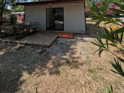Mobilhome 6 personnes - Cottage Confort 35m² - 2 chambres + Terrasse + TV