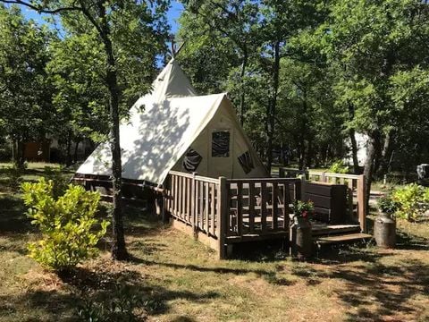 TENTE 4 personnes - Tipi Standard 12m² - 2 chambres (sans sanitaires) + Terrasse