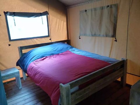 Tente en toile et en bois 4 personnes - Safari Confort 27m² - 2 chambres + terrasse couverte