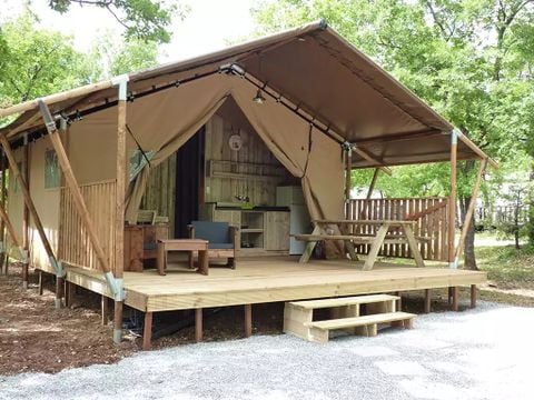 Tente en toile et en bois 4 personnes - Safari Confort 27m² - 2 chambres + terrasse couverte